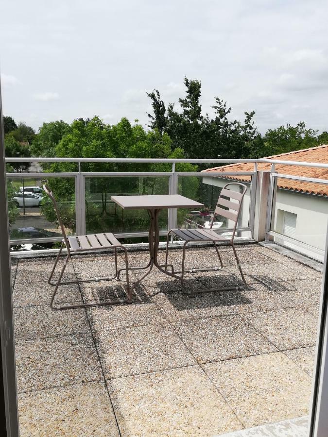 Domitys Le Clos De La Seigneurie Aparthotel Les Gonds Esterno foto
