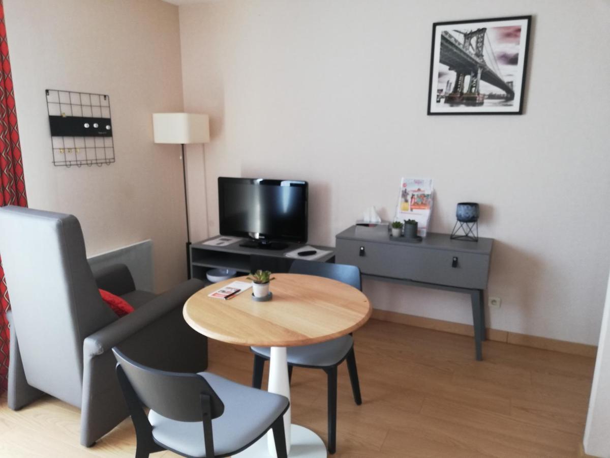 Domitys Le Clos De La Seigneurie Aparthotel Les Gonds Esterno foto